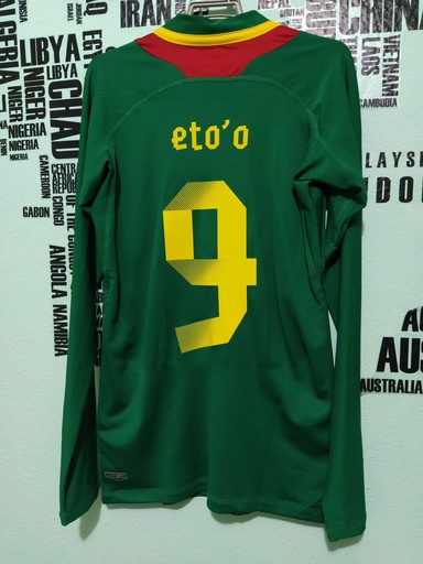 9 - Camerún - Eto'o