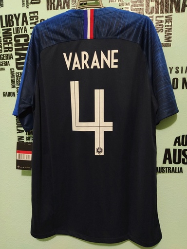 4 - Francia - Varane