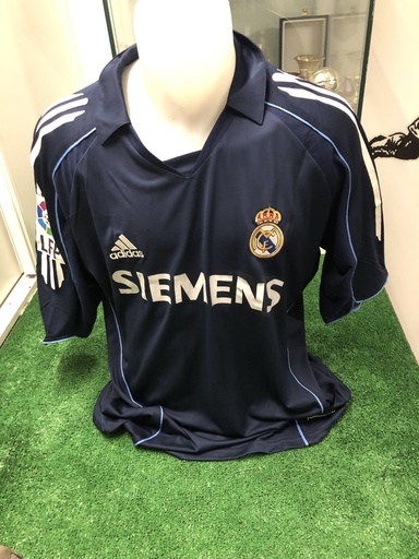 6 - Real Madrid - Helguera