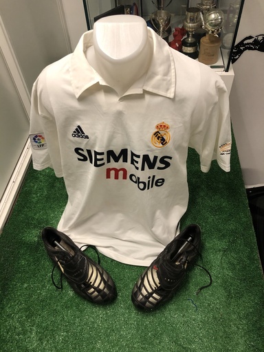 10 - Real Madrid - Figo