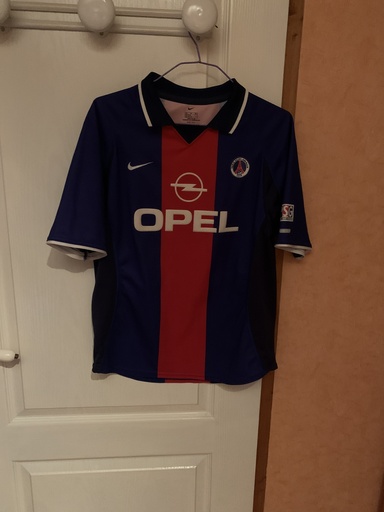 11 - Paris Saint Germain - Johann