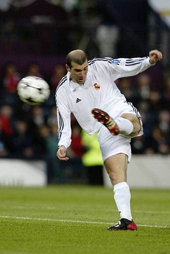 5 - Real Madrid - centenario - Zidane