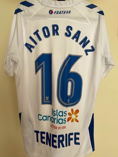 16 - Club Deportivo Tenerife - AITOR SANZ