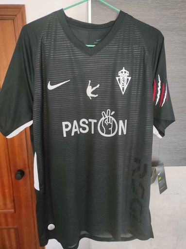 9 - Real Sporting de Gijón SAD - Quini (Nike)