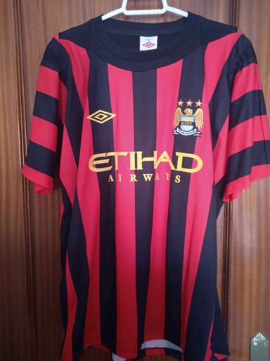 16 - Manchester City - Kun Agüero