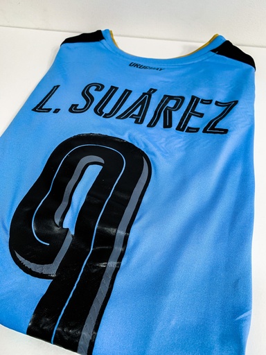 9 - Uruguay - L Suarez