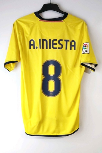 8 - FC Barcelona - Iniesta (Nike)