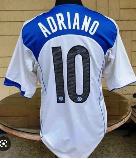 10 - FC Internazionale Milano - Adriano (Nike)