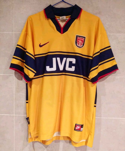 10 - Arsenal FC - Bergkamp
