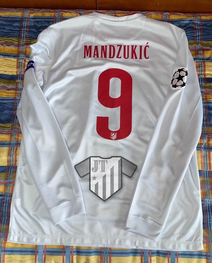9 - Atlético de Madrid - Mandzukic