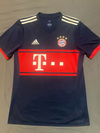 11 - Bayern Munich - James