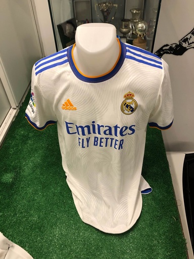 22 - Real Madrid - Isco