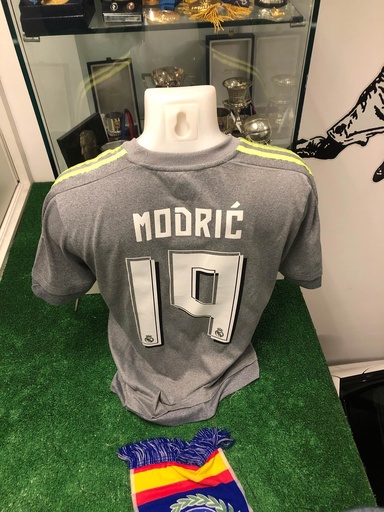 19 - Real Madrid - Modric