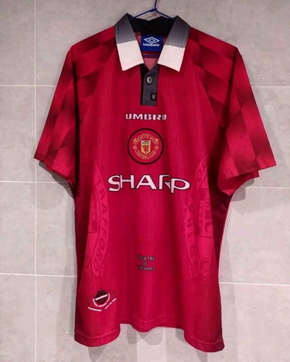 7 - Manchester United - Cantona
