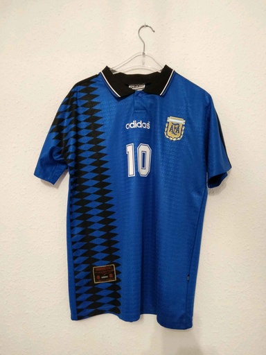 10 - Argentina - Maradona