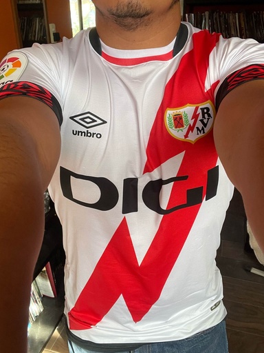 3 - Rayo Vallecano de Madrid SAD - Falcao (Umbro)