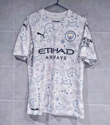 17 - Manchester City - De Bruyne