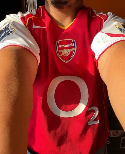 10 - Arsenal - Bergkamp